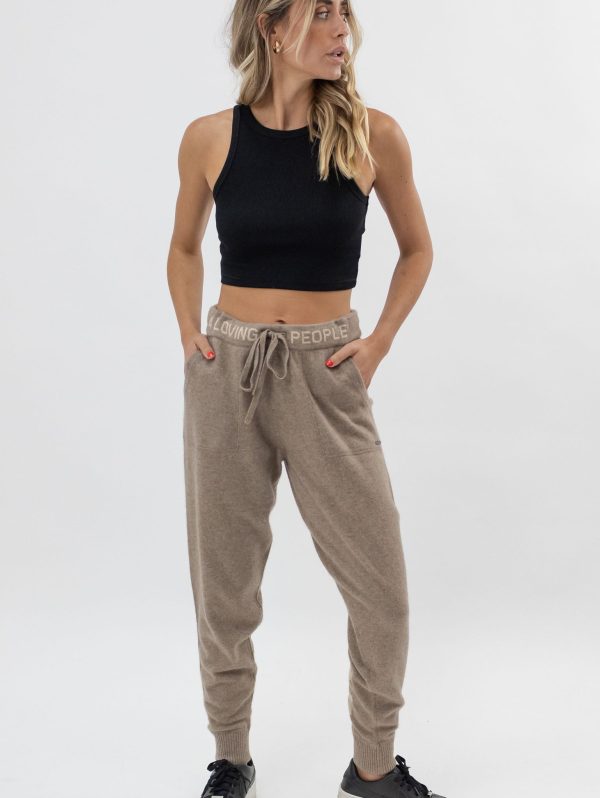 HAMPTONS PANTS Online now